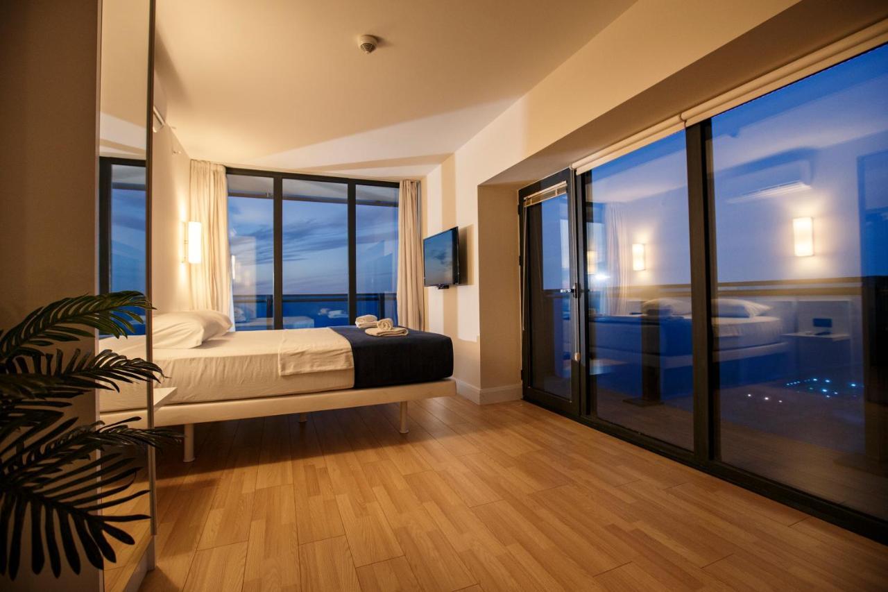 باتومي Panorama Orbi City Center Suite Sea View المظهر الخارجي الصورة